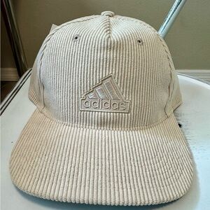 Men’s Adidas Aeroready Premium Sport Snapback Corduroy Adjust. Hat. Beige. NWT